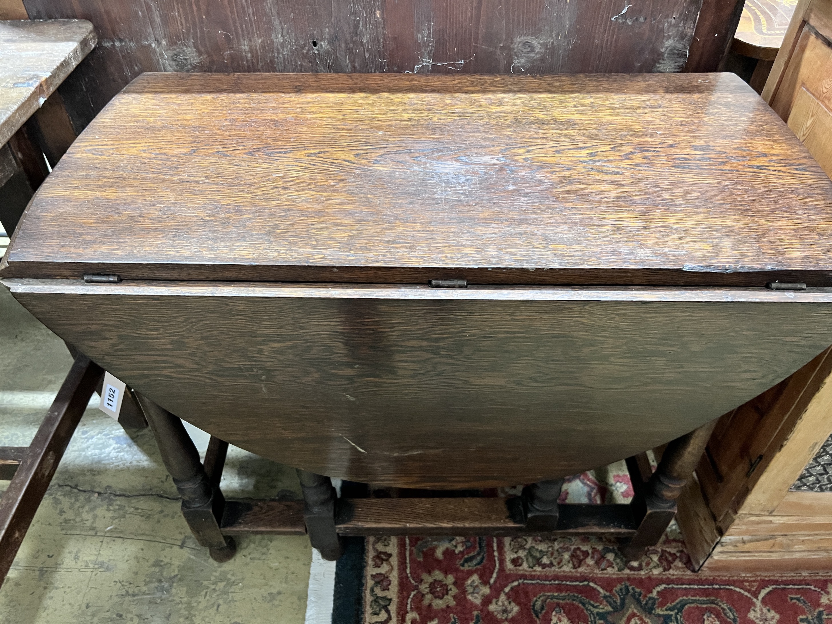 An 18th century and later oak gateleg table, width 90cm